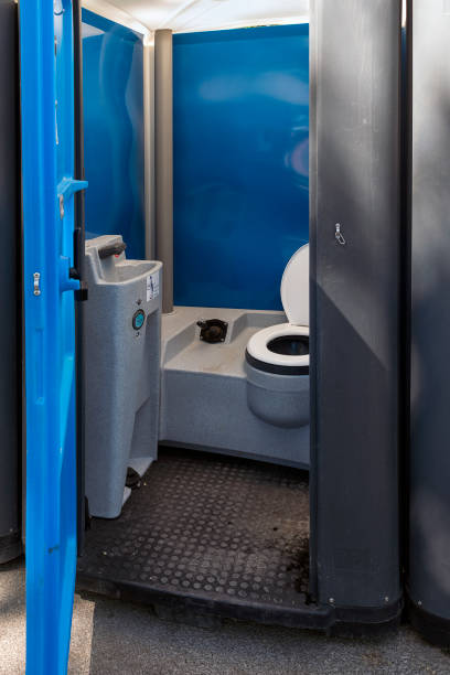 Portable Toilet Options We Offer in Oak Harbor, WA